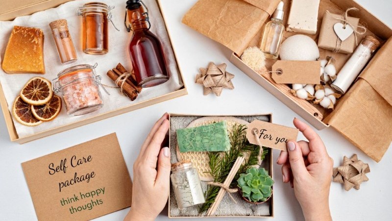 self-care gifts for introverts for housewarming party