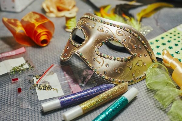 DIY party theme for adults