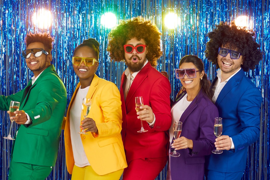 creative party themes for adults